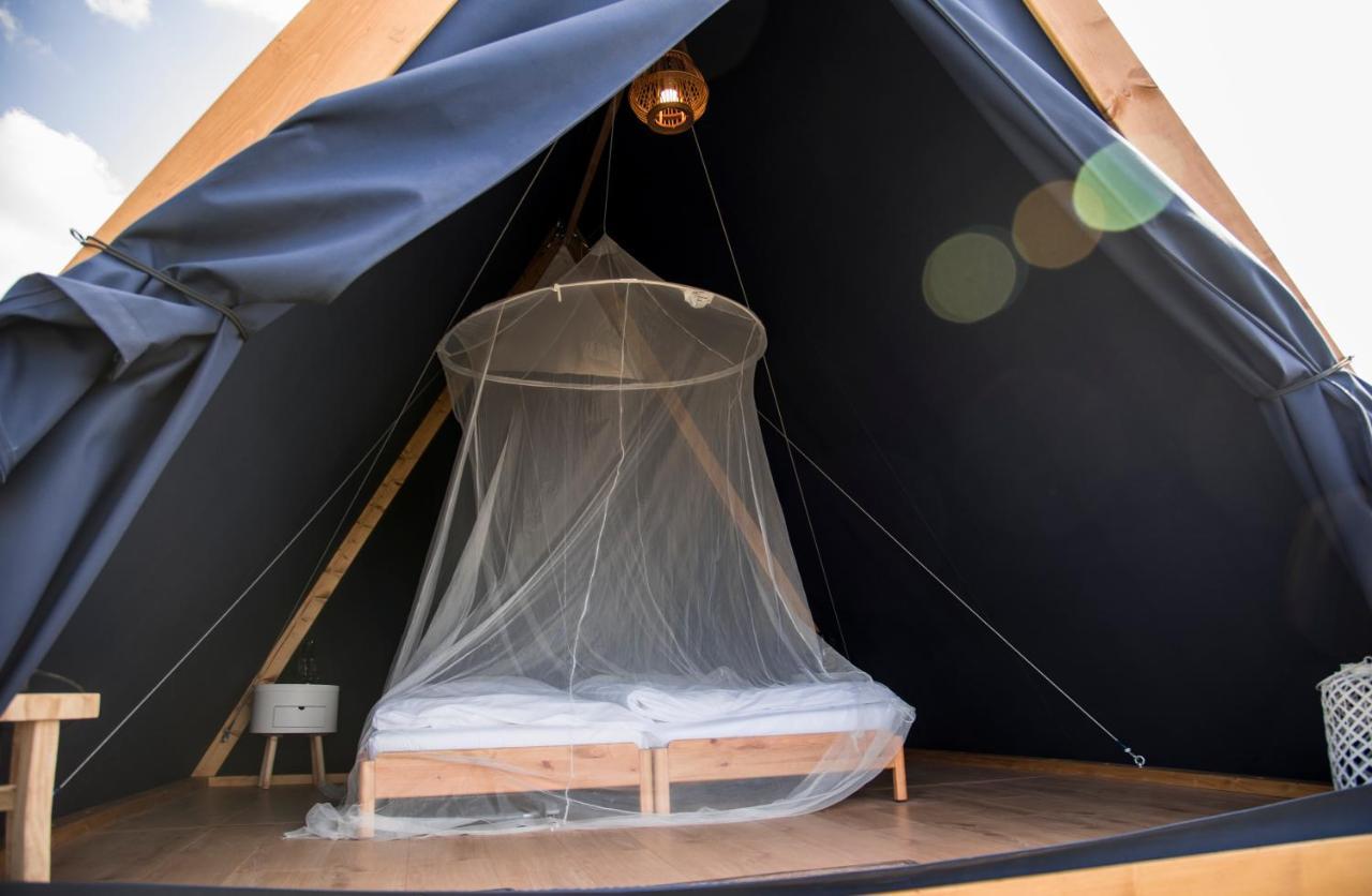 Lupa Tent บูดาคาลาสซ์ ภายนอก รูปภาพ